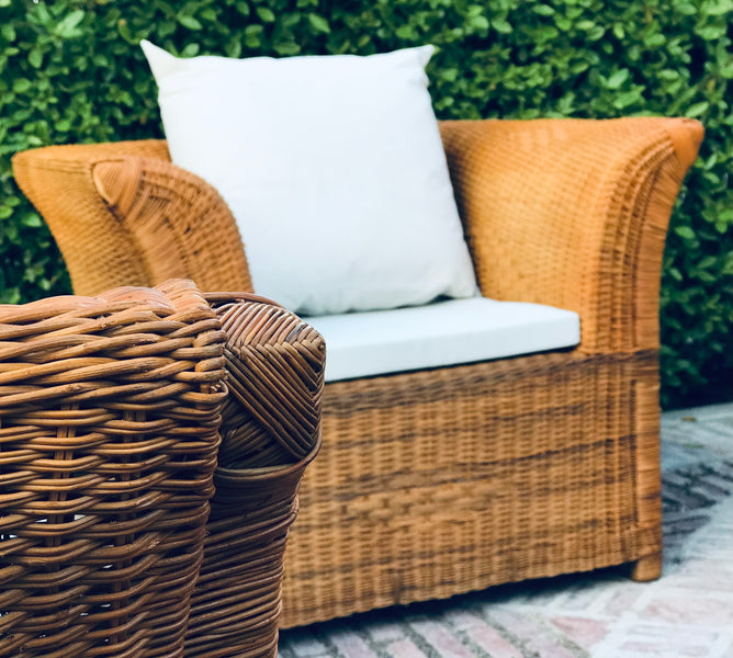 HOW TO CLEAN THE NATURAL RATTAN SOFA CUSHIONS