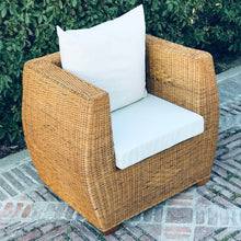 Load image into Gallery viewer, MAMBA MUEBLES CONJUNTO DE JARDIN MAFUMU DE RATÁN NATURAL SOFAS CONJUNTO DE JARDIN MAFUMU DE RATÁN NATURAL
