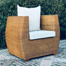 Load image into Gallery viewer, MAMBA MUEBLES CONJUNTO DE JARDIN MAFUMU DE RATÁN NATURAL SOFAS CONJUNTO DE JARDIN MAFUMU DE RATÁN NATURAL
