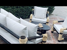 Cargar y reproducir el video en el visor de la galería, Conjunto de jardín Viña-marfil. Elegancia natural y comodidad duradera. De MAMBA MUEBLES
